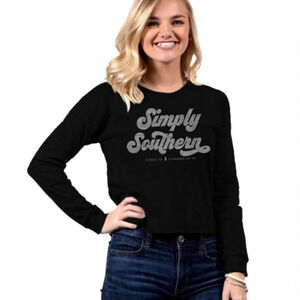NWT Simply Southern Cropped Long Sleeve Graphic Shirt